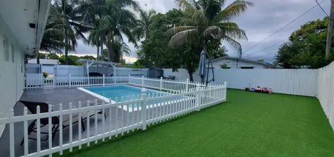 3800 NE 4th Avenue Deerfield Beach FL 33064