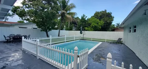 3800 NE 4th Avenue Deerfield Beach FL 33064