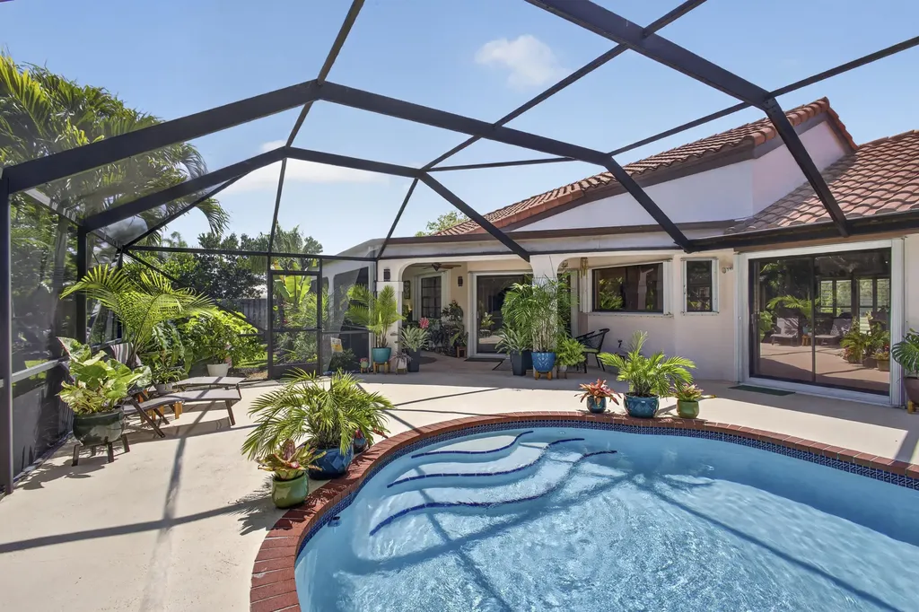 1945 Lynton Circle Wellington FL 33414