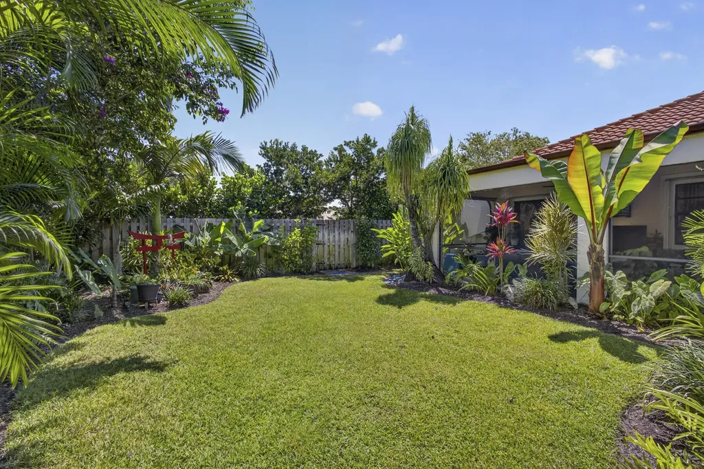 1945 Lynton Circle Wellington FL 33414