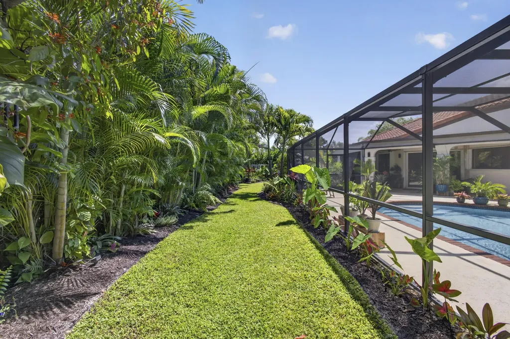 1945 Lynton Circle Wellington FL 33414