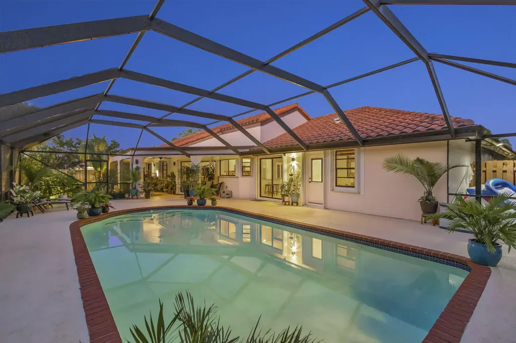 1945 Lynton Circle Wellington FL 33414