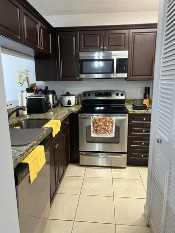 7205 Glenmoor Drive West Palm Beach FL 33409
