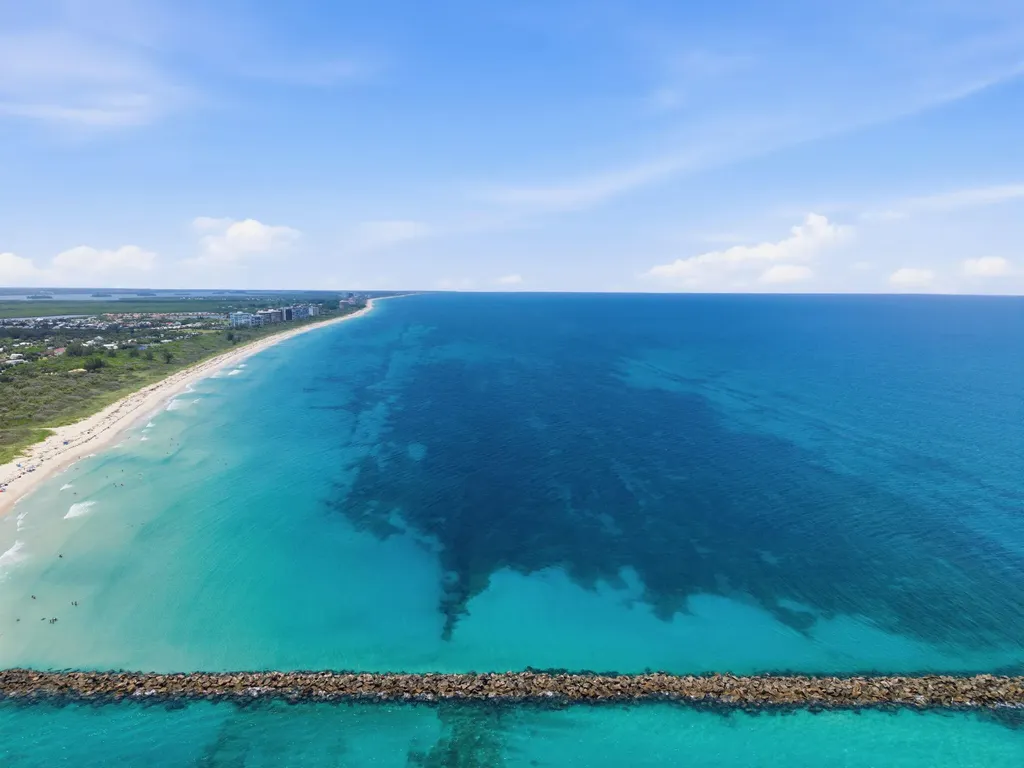 117 Queen Elizabeth Court Hutchinson Island FL 34949