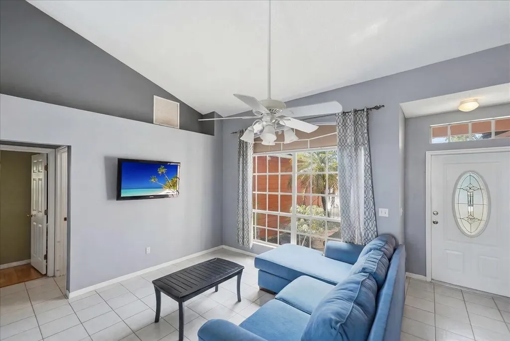 437 SW Kaabe Avenue Port St Lucie FL 34953