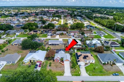437 SW Kaabe Avenue Port St Lucie FL 34953