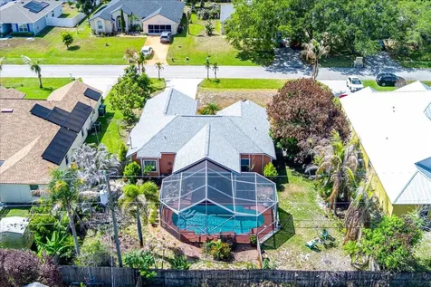 437 SW Kaabe Avenue Port St Lucie FL 34953