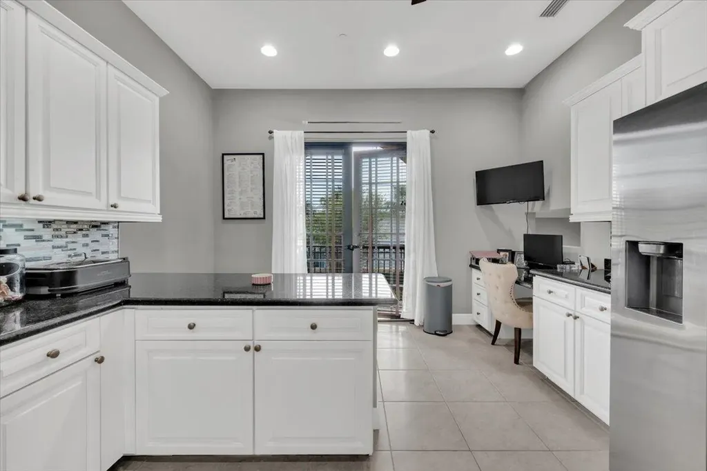 502 Del Sol Circle Tequesta FL 33469