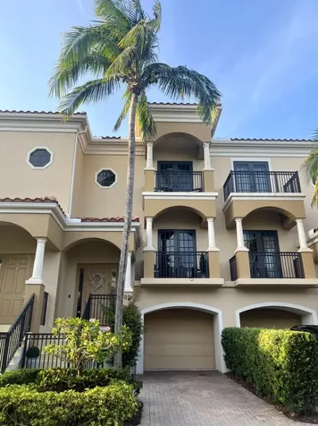 502 Del Sol Circle Tequesta FL 33469