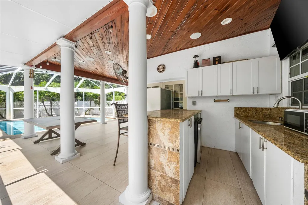 1111 Cherlynn Terrace West Palm Beach FL 33406