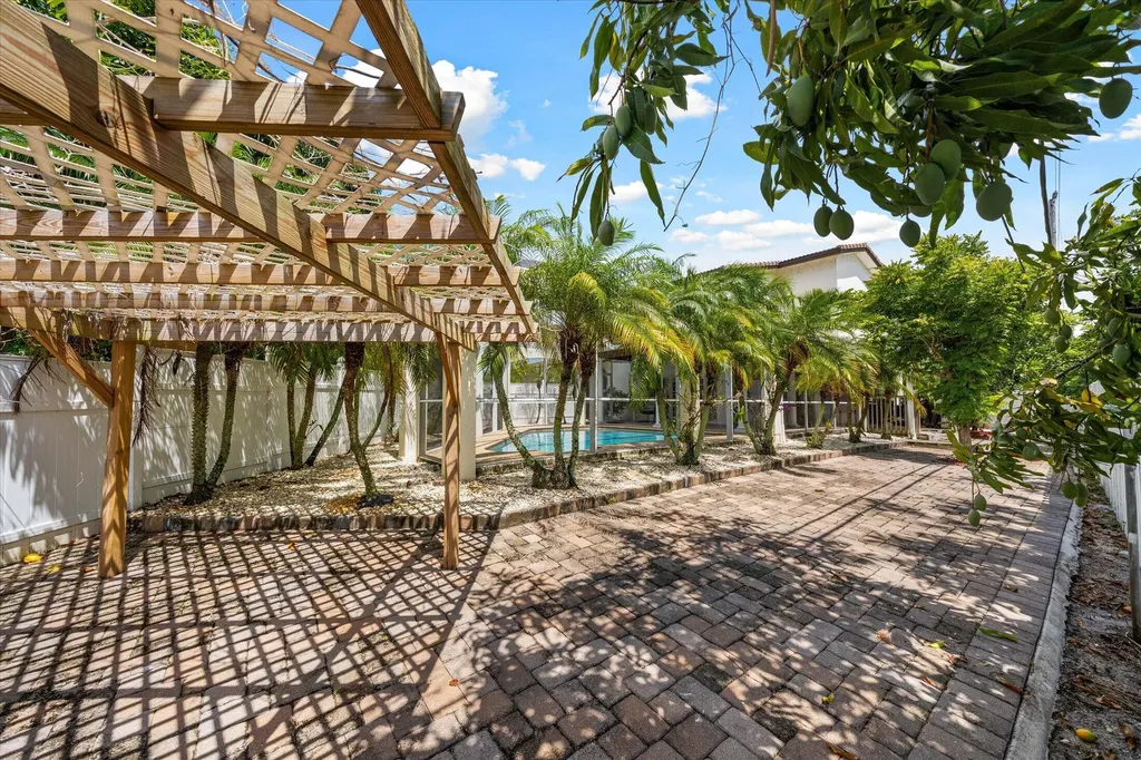 1111 Cherlynn Terrace West Palm Beach FL 33406