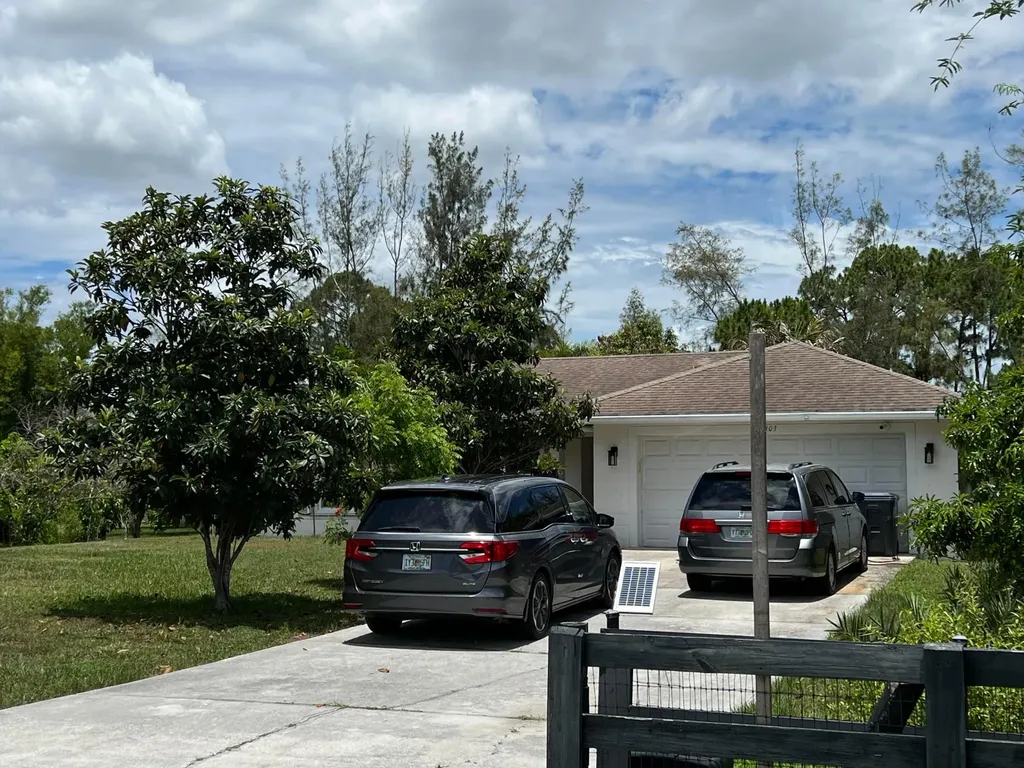 12403 N 87th Street Street N The Acreage FL 33412