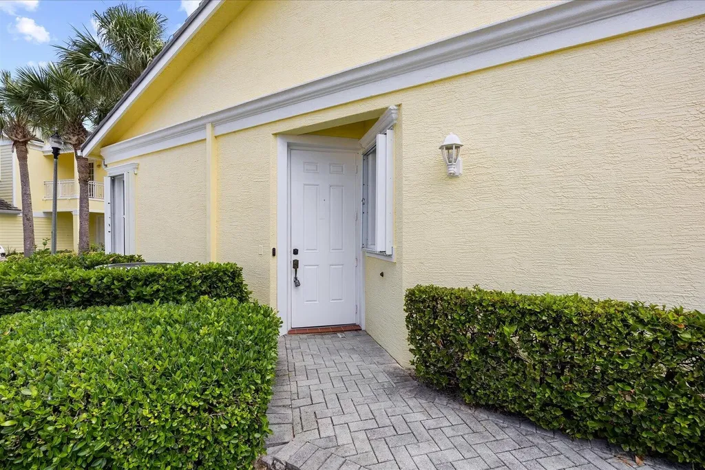 801 Mariner Bay Fort Pierce FL 34949