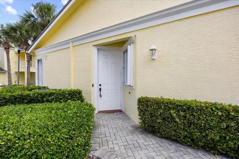 801 Mariner Bay Fort Pierce FL 34949
