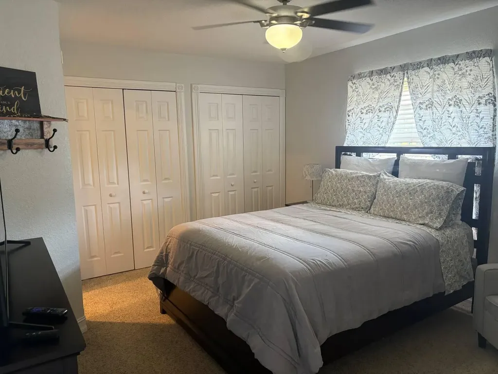 5586 3rd Road Lake Worth FL 33467