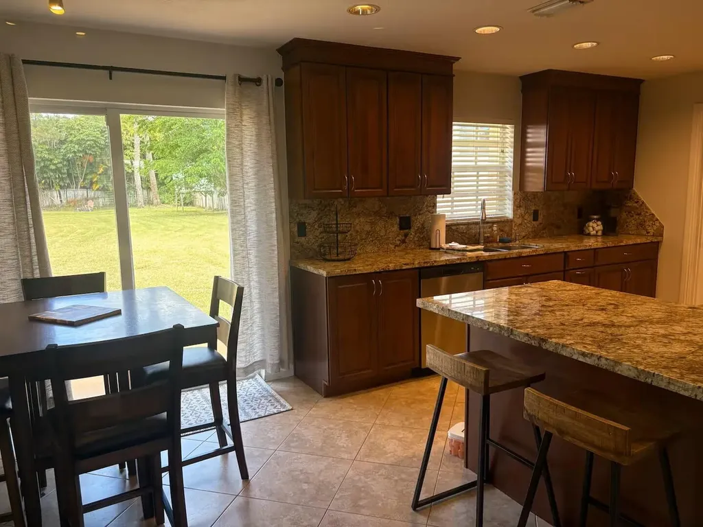5586 3rd Road Lake Worth FL 33467