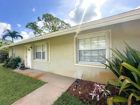 5586 3rd Road Lake Worth FL 33467