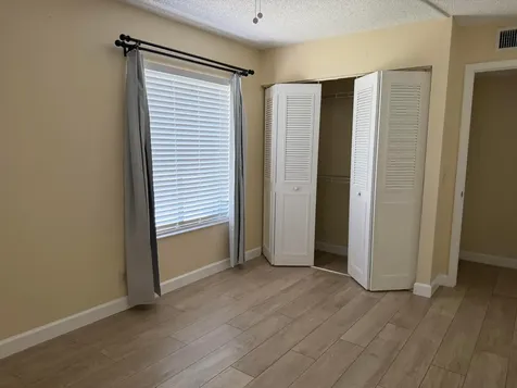 726 Sunny Pine Way Greenacres FL 33415