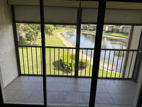 726 Sunny Pine Way Greenacres FL 33415