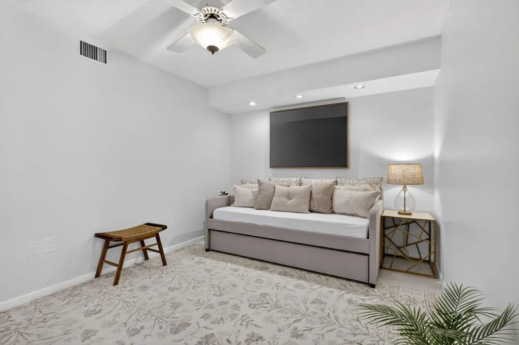 6093 Pointe Regal Circle Delray Beach FL 33484