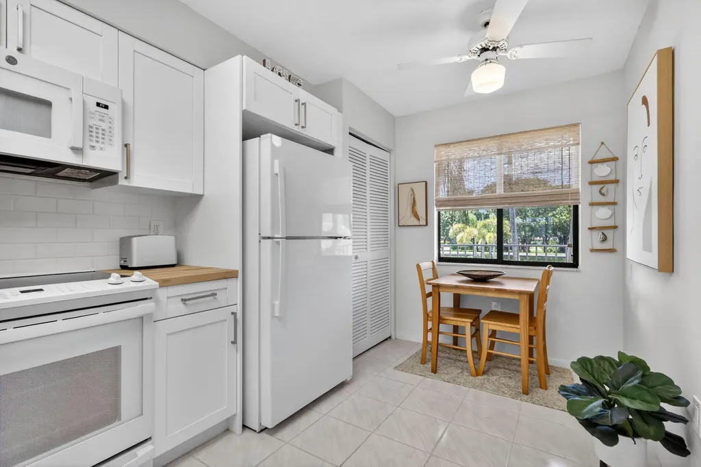 6093 Pointe Regal Circle Delray Beach FL 33484