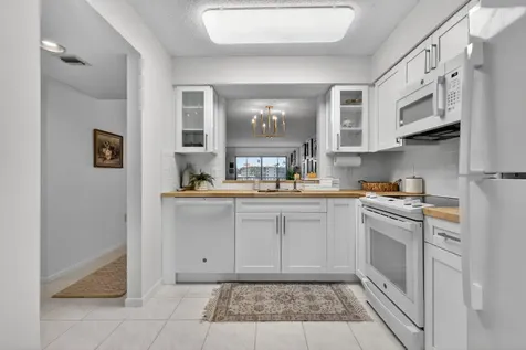 6093 Pointe Regal Circle Delray Beach FL 33484