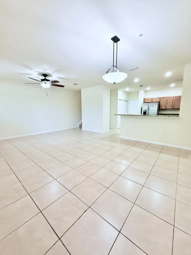 4668 Monarch Way Coconut Creek FL 33073