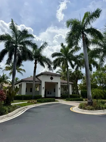 4668 Monarch Way Coconut Creek FL 33073