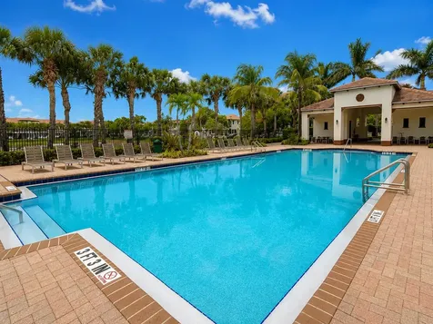 4668 Monarch Way Coconut Creek FL 33073
