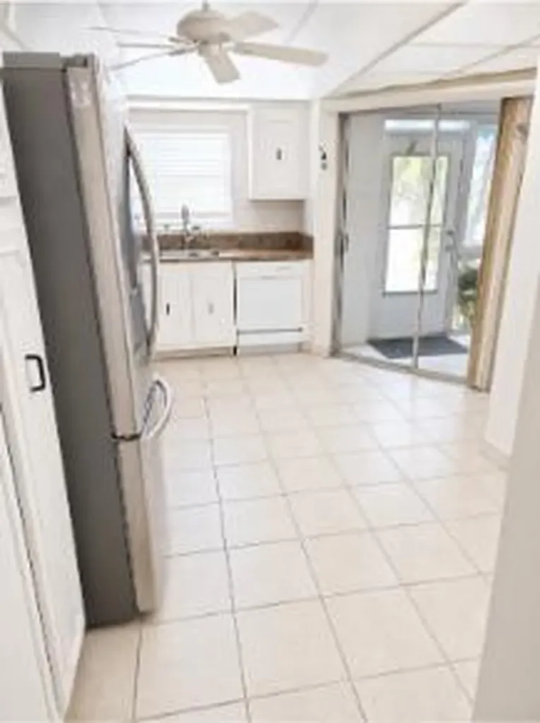 3524 Via Poinciana Lake Worth FL 33467