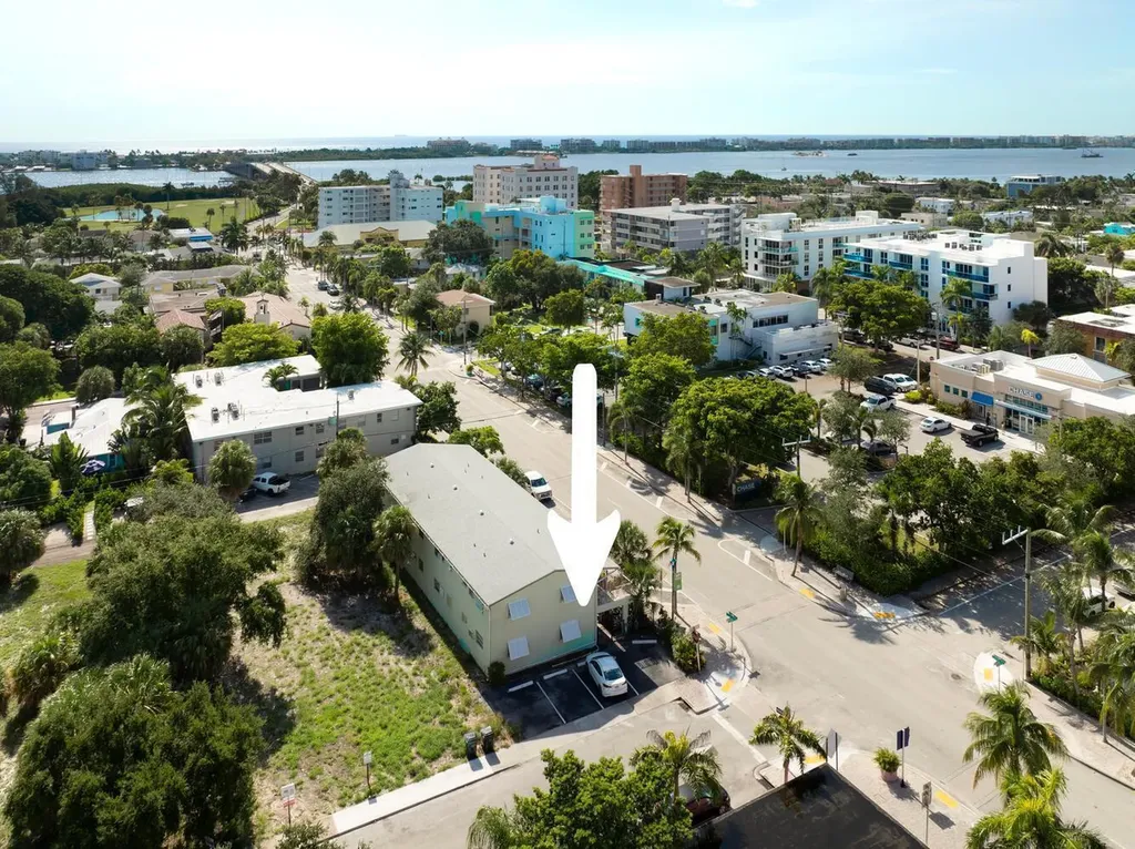 220 Lucerne Avenue Lake Worth Beach FL 33460