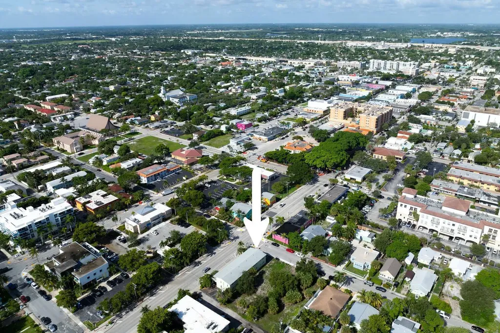 220 Lucerne Avenue Lake Worth Beach FL 33460