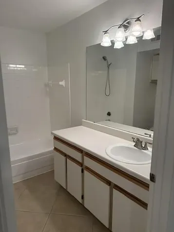 2647 NW 33rd Street Oakland Park FL 33309