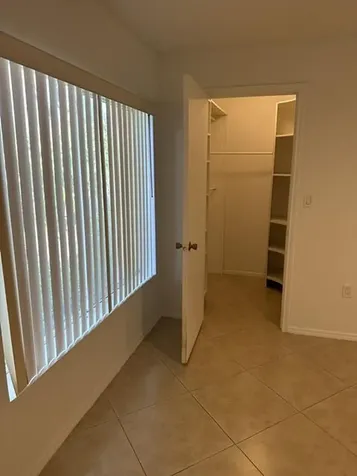 2647 NW 33rd Street Oakland Park FL 33309