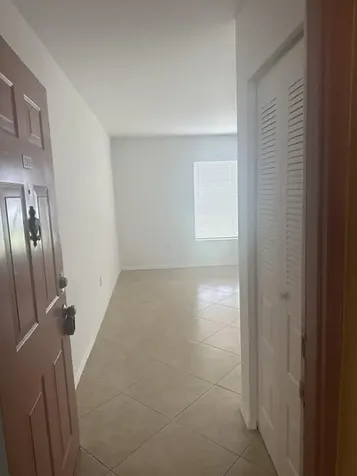2647 NW 33rd Street Oakland Park FL 33309