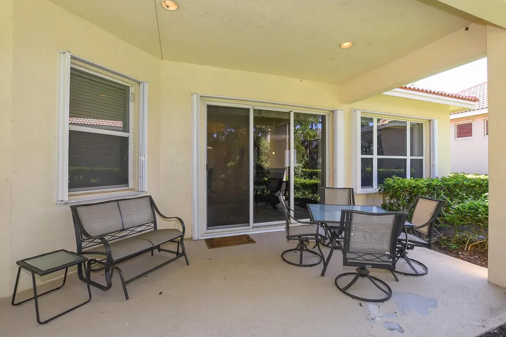 8825 Champions Way Port St Lucie FL 34986