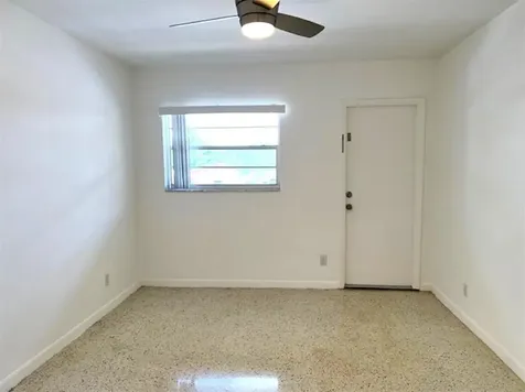 270 NE 40th Street NE Oakland Park FL 33334