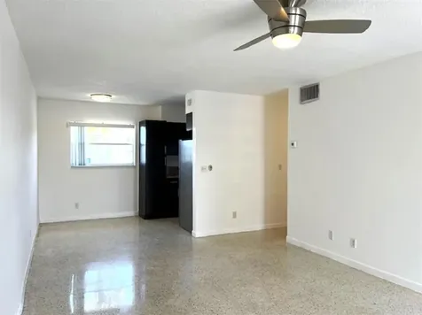 270 NE 40th Street NE Oakland Park FL 33334