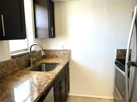 270 NE 40th Street NE Oakland Park FL 33334