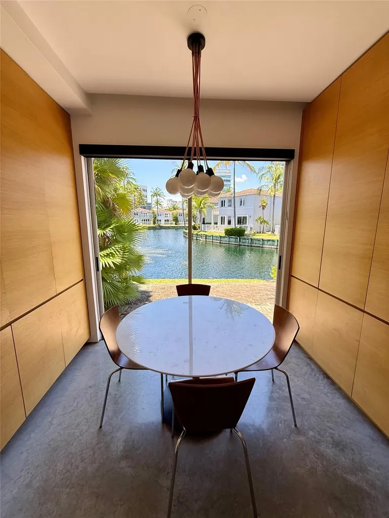 20824 NE 30th Place Aventura FL 33180