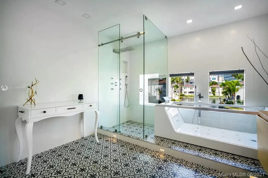 20824 NE 30th Place Aventura FL 33180