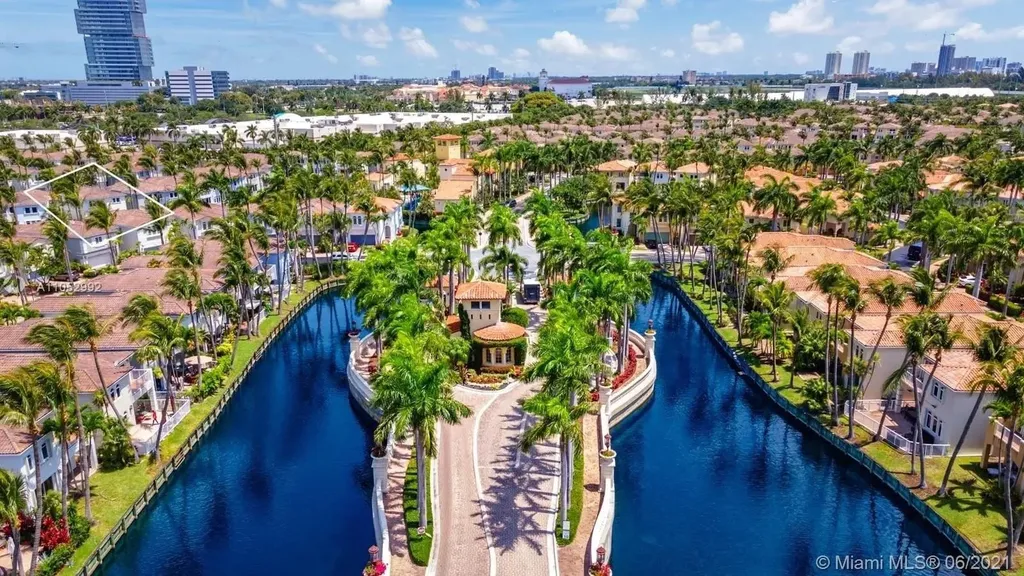 20824 NE 30th Place Aventura FL 33180