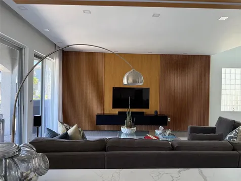 20824 NE 30th Place Aventura FL 33180
