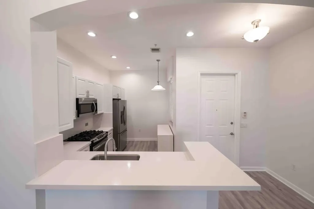 2925 NW 126th Avenue Sunrise FL 33323