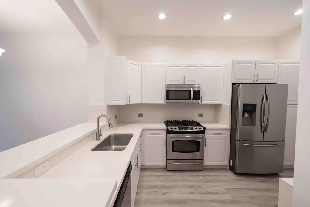 2925 NW 126th Avenue Sunrise FL 33323