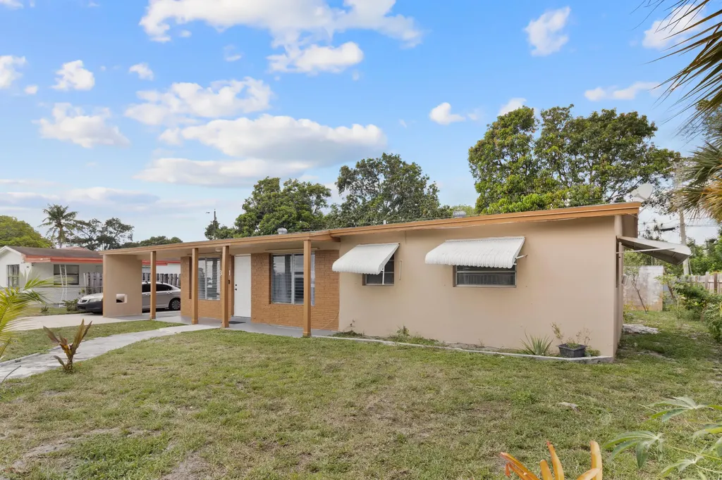 3431 NW 4th Street Lauderhill FL 33311