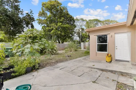 3431 NW 4th Street Lauderhill FL 33311
