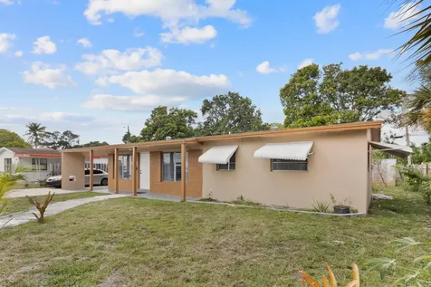 3431 NW 4th Street Lauderhill FL 33311