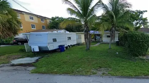 104 NW 3rd Avenue Hallandale Beach FL 33009