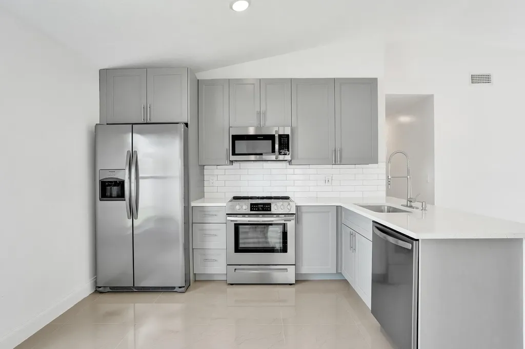 17866 SW 10th Lane Pembroke Pines FL 33029